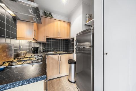 1 bedroom flat to rent, Boutflower Road, Battersea, London, SW11