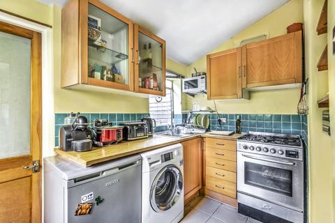 1 bedroom property to rent, Battersea, London, SW11