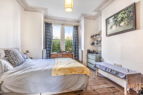 1 bedroom property to rent, Battersea, London, SW11