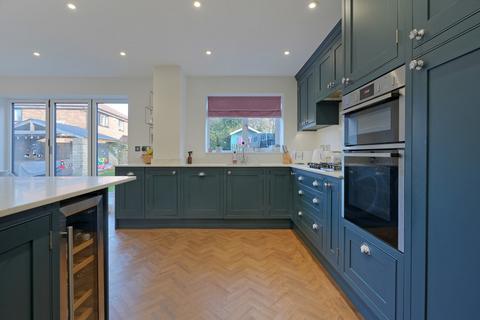 4 bedroom detached house for sale, Kiveton Lane, Sheffield S26