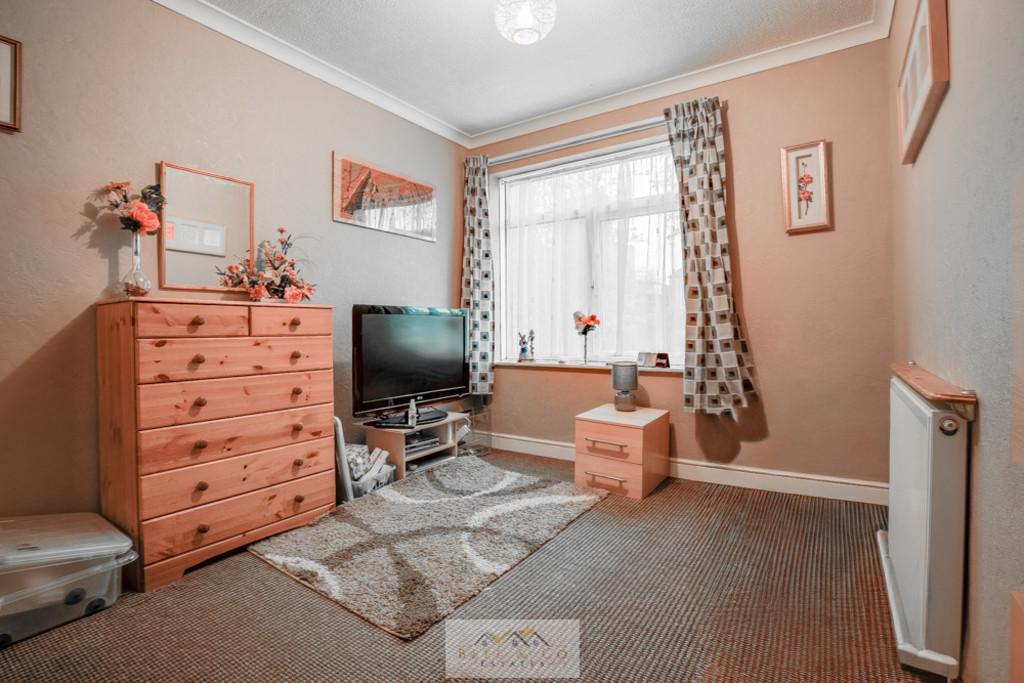 Bedroom 2.1