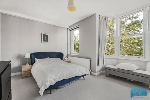 3 bedroom terraced house for sale, Beresford Road, London, N2