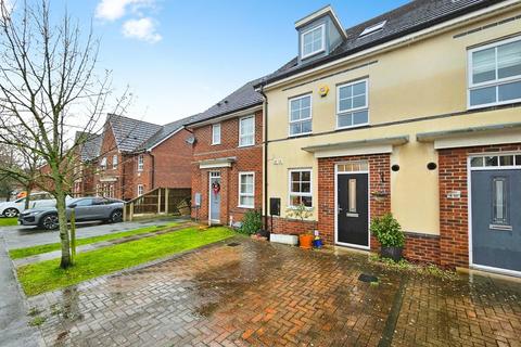 3 bedroom terraced house for sale, Omrod Road, Heywood OL10