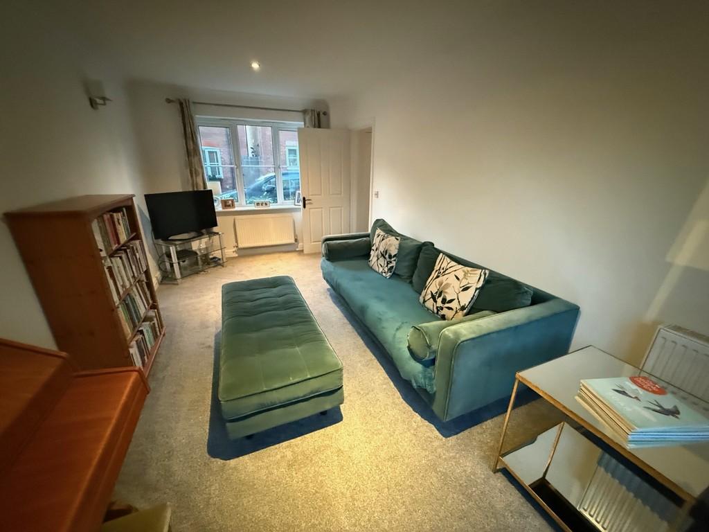 Lounge 3