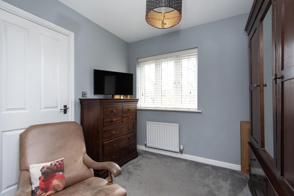 2558 DRessing Room