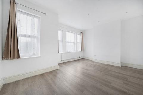 2 bedroom apartment for sale, Frome Road, Wood Green N22
