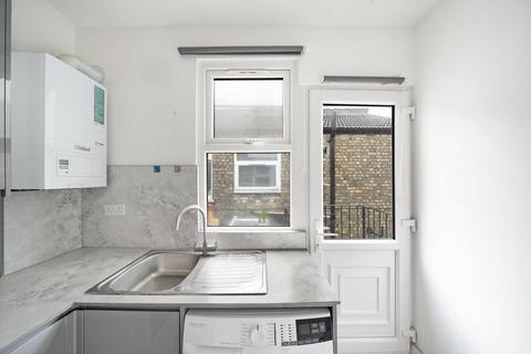 2 bedroom apartment for sale, Frome Road, Wood Green N22