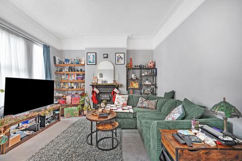 1 bedroom apartment for sale, Raleigh Road, London N8