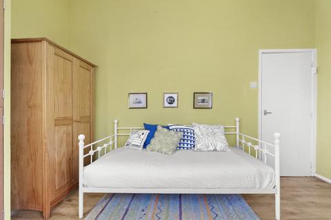 undefined, Wightman Road, Harringay N4