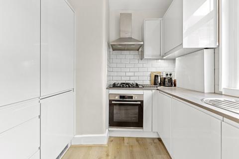 2 bedroom flat for sale, Philip Lane, London N15