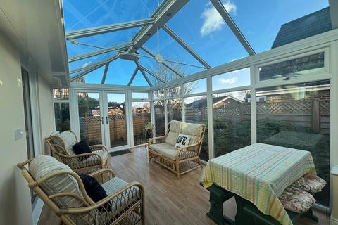 3 bedroom detached bungalow for sale, Ferndale Avenue, Clayton, Bradford