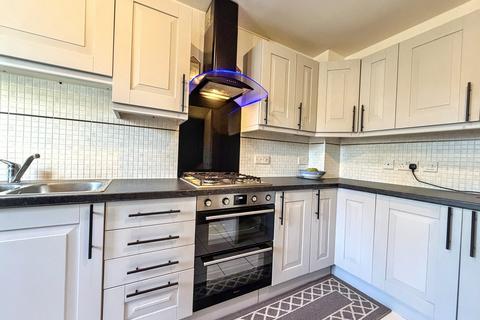 4 bedroom semi-detached house for sale, Blue Leaves Avenue, Coulsdon CR5