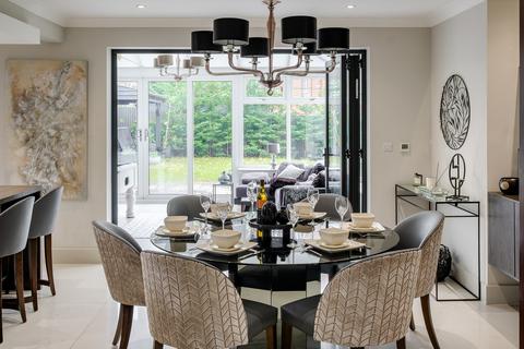 5 bedroom detached house for sale, Highbarrow Close, Purley CR8