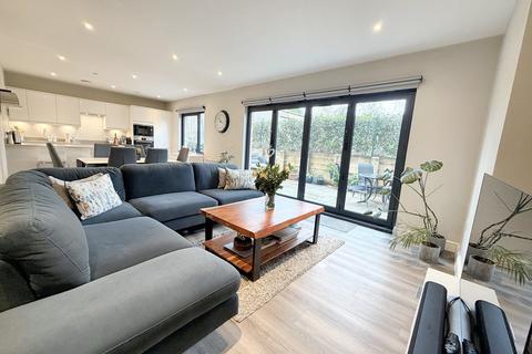undefined, Reddown Road, Coulsdon CR5
