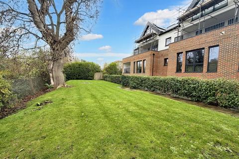 undefined, Reddown Road, Coulsdon CR5