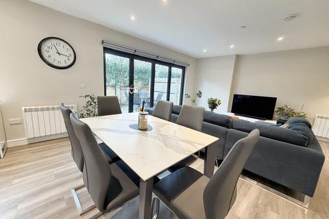 undefined, Reddown Road, Coulsdon CR5