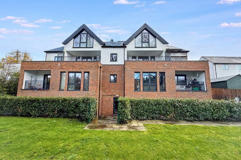 2 bedroom apartment for sale, Reddown Road, Coulsdon CR5