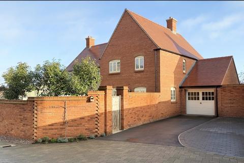 4 bedroom semi-detached house for sale - Gold Avenue, Brackley