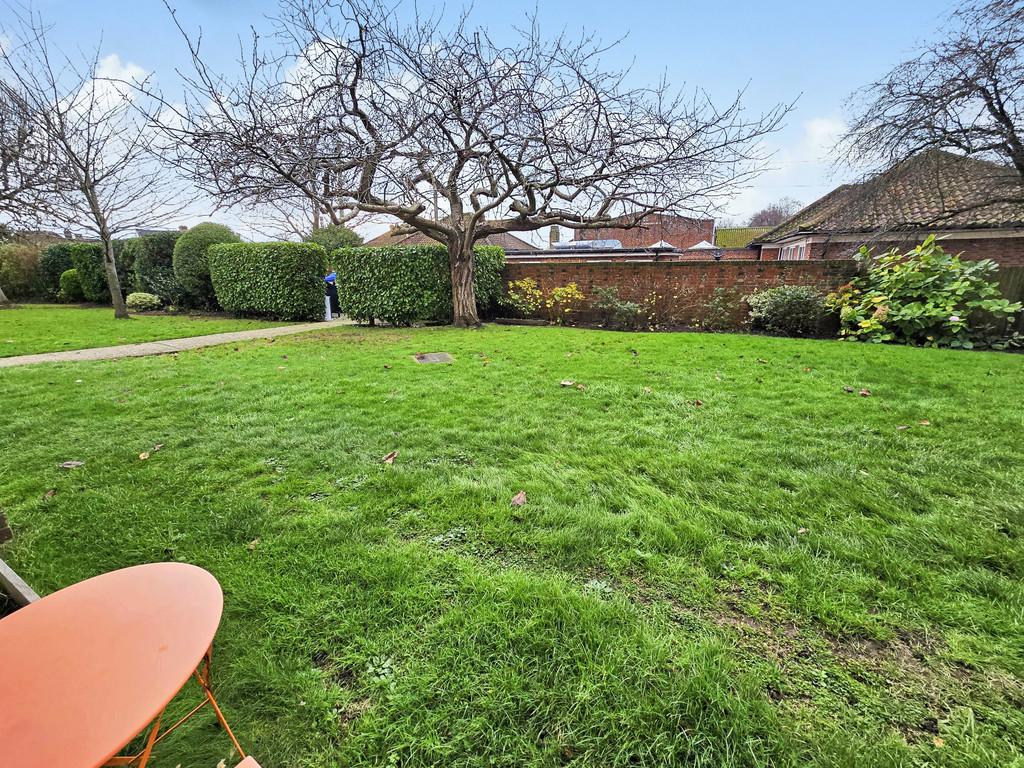 Communal gardens