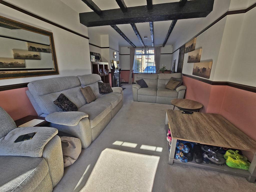 Living room (2)