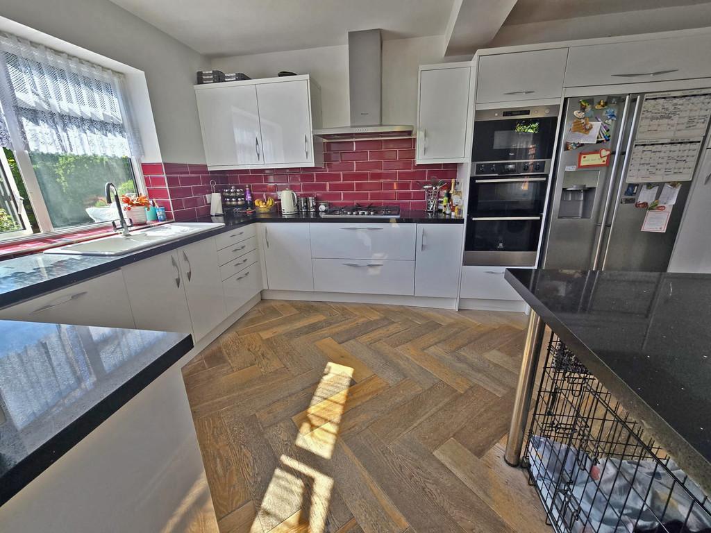 Kitchen (6)