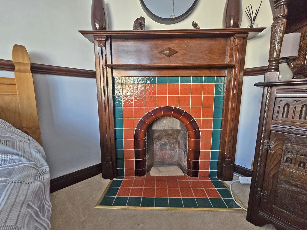 Bed 4 - Dining room (3)