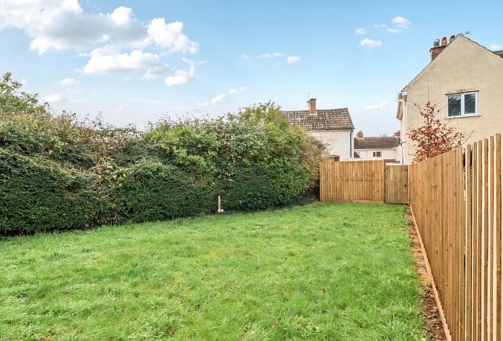 1385634-4-6926ffb...