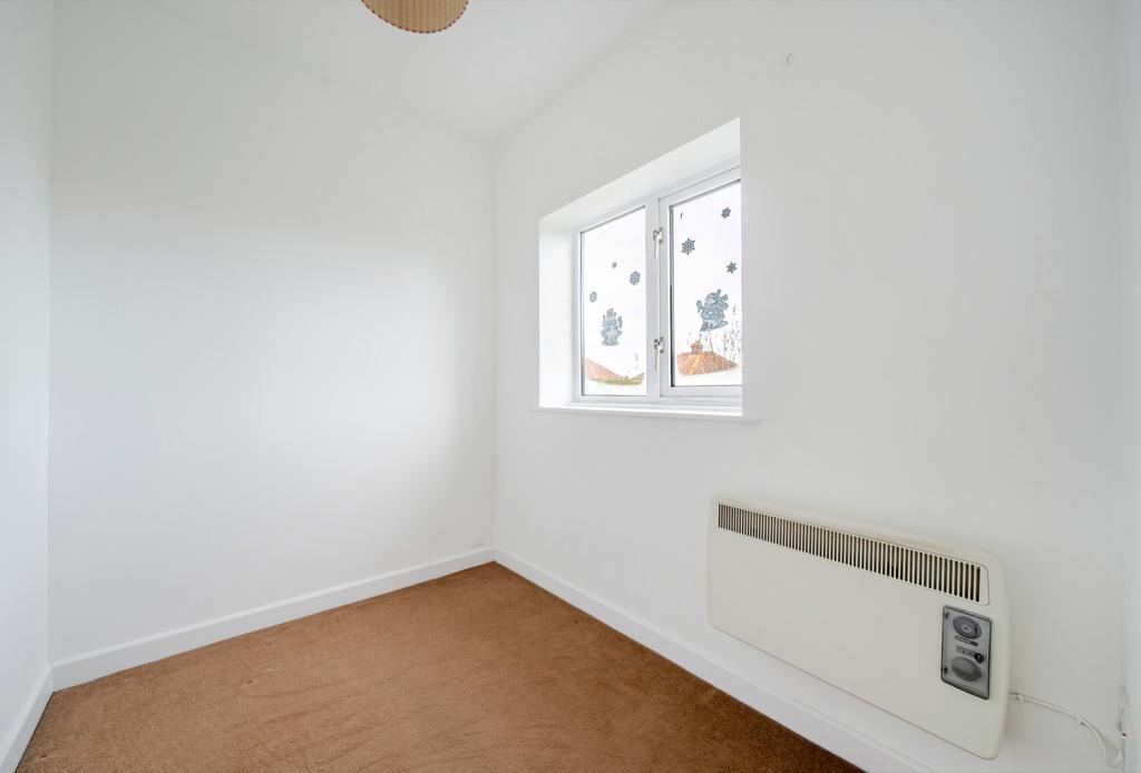 1385634 19 692702...