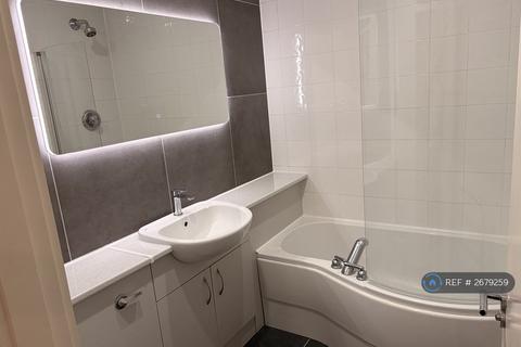 2 bedroom flat to rent, Burlington Street, Manchester, M15