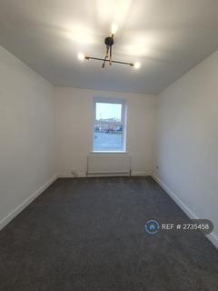 3 bedroom terraced house to rent, Hollins Road, Oldham, OL8