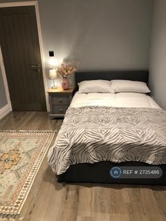1 bedroom in a house share to rent, Greengate St, London, E13