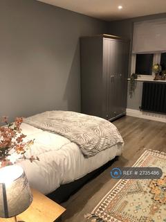 1 bedroom in a house share to rent, Greengate St, London, E13