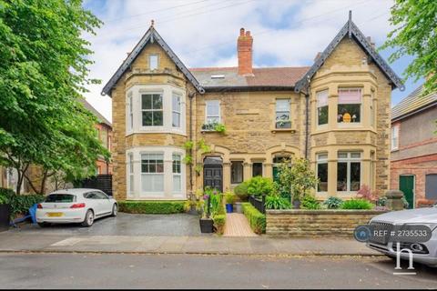 4 bedroom maisonette to rent - Mostyn Avenue, West Kirby, Wirral, CH48