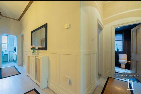 4 bedroom maisonette to rent, Mostyn Avenue, West Kirby, Wirral, CH48