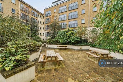 2 bedroom flat to rent, Hamilton Court, Bristol, BS2