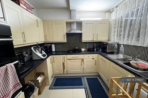 3 bedroom maisonette to rent, Norwood House, London, E14