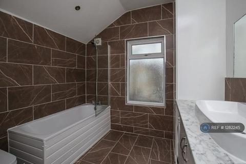 2 bedroom terraced house to rent, Latimer Road, Croydon, CR0