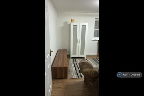 undefined, Queens Crescent, Livingston, EH54