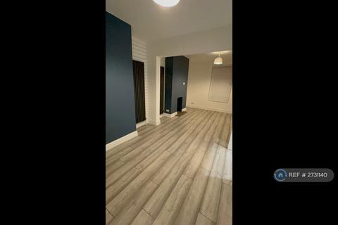 2 bedroom terraced house to rent, Wynburg Street, Hull, HU9