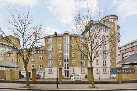2 bedroom flat to rent, Woodland Crescent, London, SE16