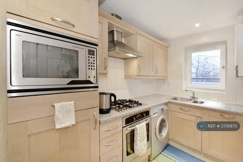 2 bedroom flat to rent, Woodland Crescent, London, SE16