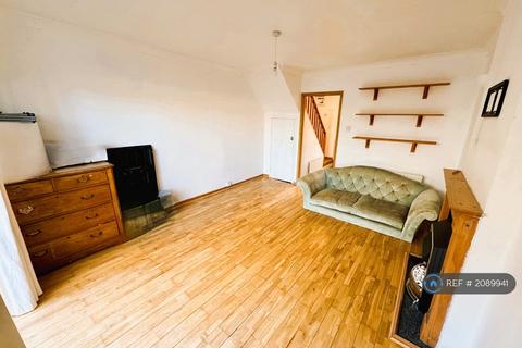2 bedroom terraced house to rent, King John Avenue, Bournemouth, BH11