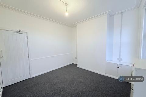 2 bedroom terraced house to rent, Cornwallis Street, Stoke-On-Trent, ST4