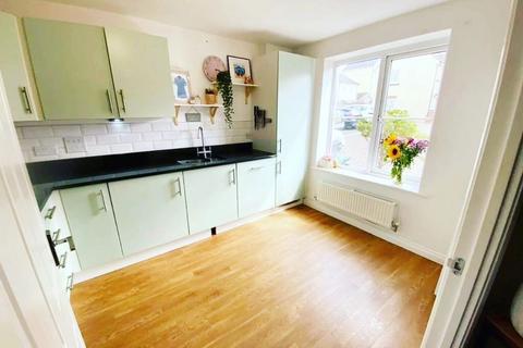3 bedroom semi-detached house to rent, Seven Acres, Cranbrook, Exeter