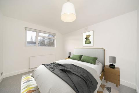 4 bedroom terraced house for sale, Kinveachy Gardens, Charlton, London, SE7