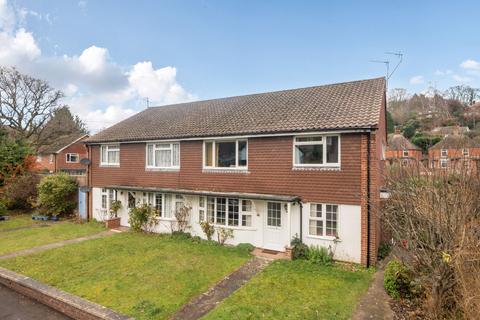 2 bedroom ground floor flat for sale, Lion Lane, Haslemere, GU27