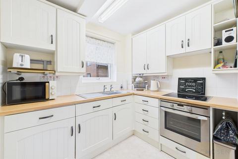 2 bedroom retirement property for sale, Chapel Hay Lane, Gloucester
