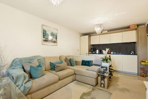 2 bedroom apartment for sale, Henmarsh Court, Hertford SG13