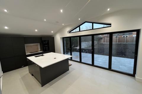 undefined, London Road, Yaxley, PE7