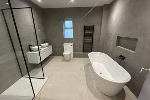 undefined, London Road, Yaxley, PE7